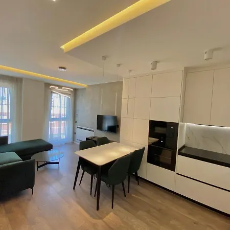 Lejlighed Lux 02 + Free Parking Post Tirana