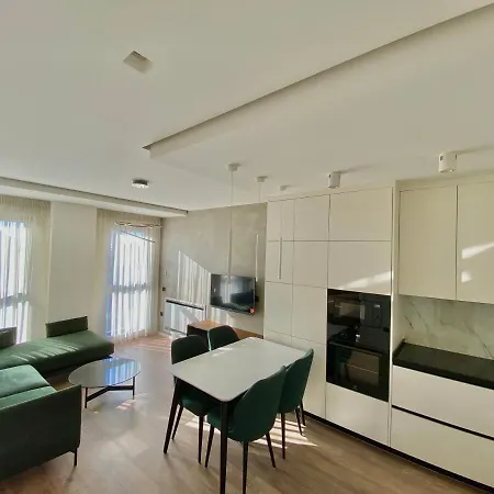 Lux 02 + Free Parking Post