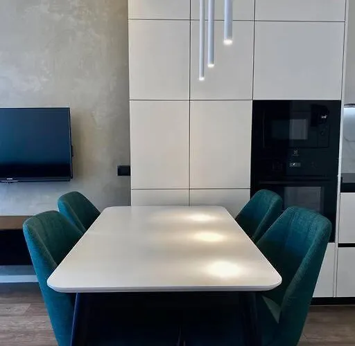 Lux 02 + Free Parking Post Apartamento