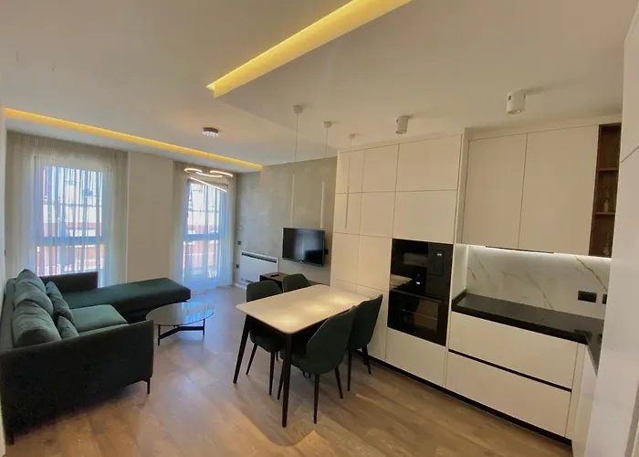 Apartamento Lux 02 + Free Parking Post Tirana